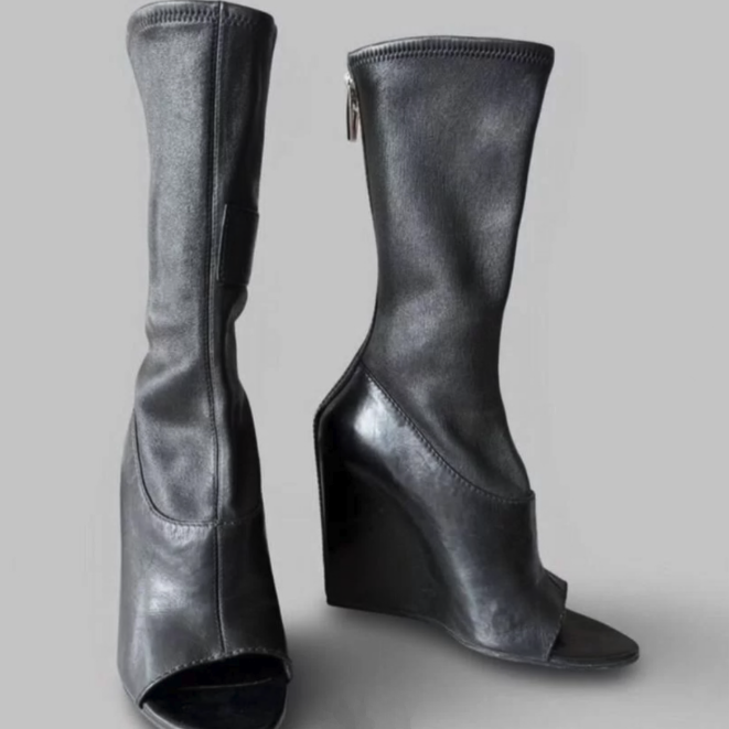 Women'S Shoes Paris - Black leather wedges peep toe wedges