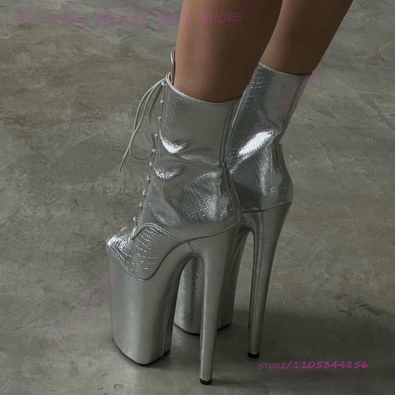 Shiny Silver Croc Embossed Boo - Women'S Shoes Crocs ulasan dan harga