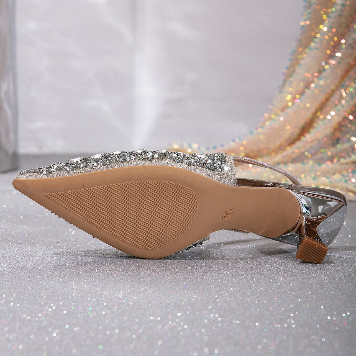 Fashionable Pointed Toe High H - Court Heel Pointed ulasan dan harga