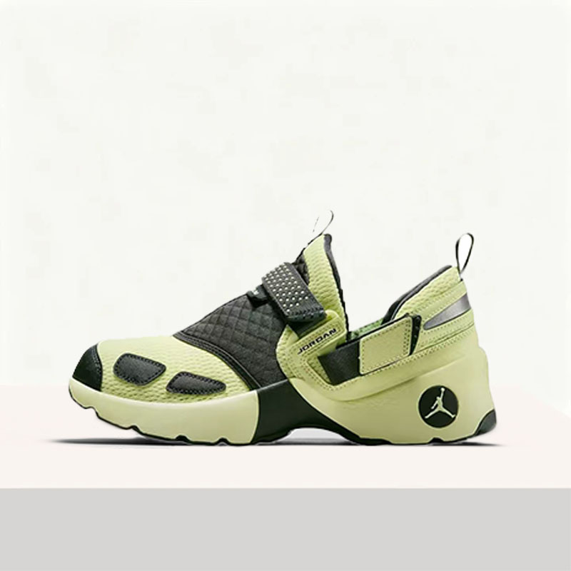 Nike Air Jordan Trunner LX Wom - Women Shoes Jordan ulasan dan harga
