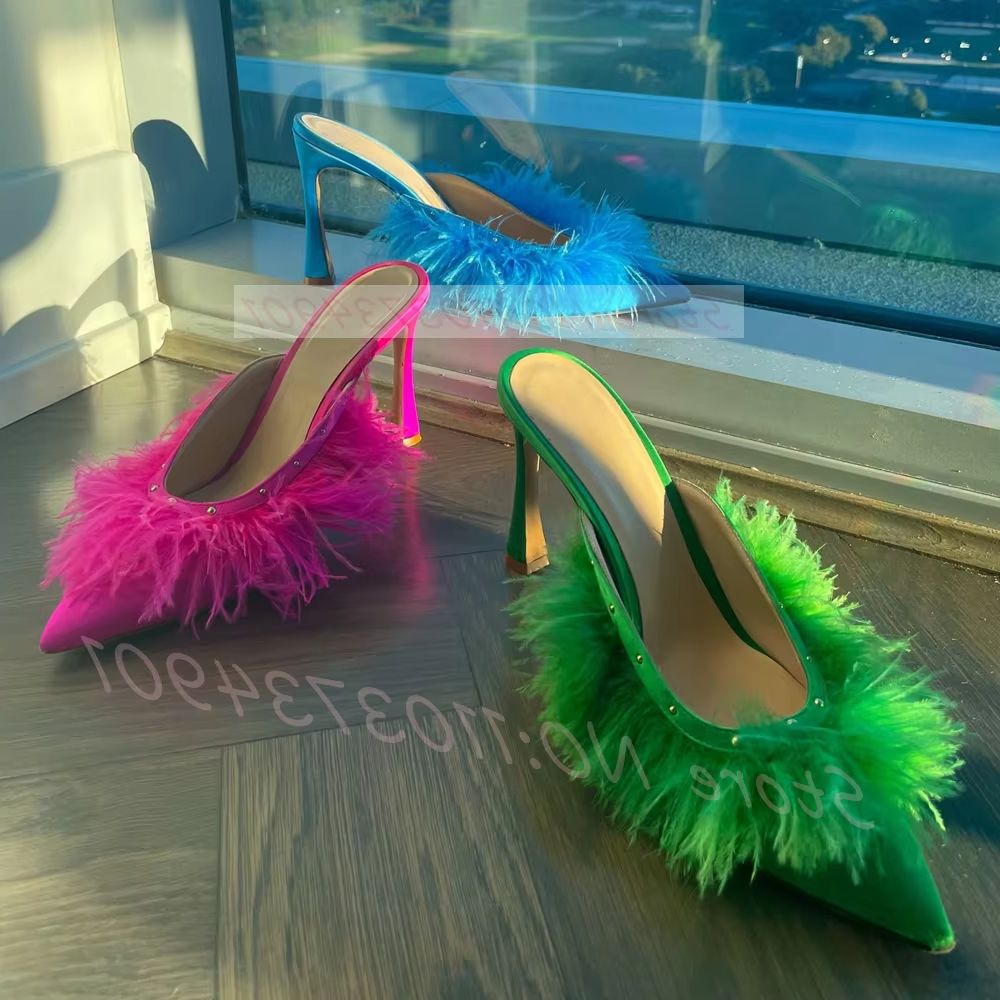 Fluffy Ostrich Feathers Heeled - Court Heel Pointed ulasan dan harga
