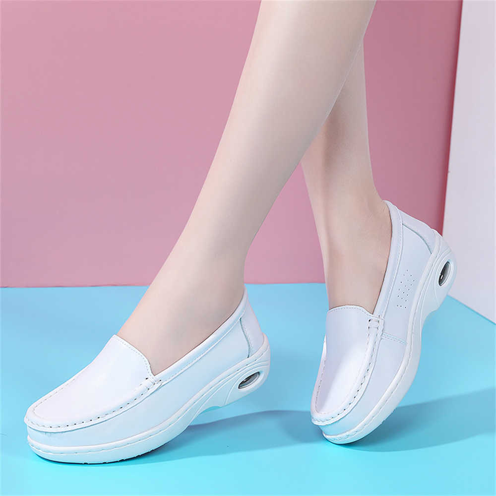 Chunky White Sole Heel Shoes O - Women Shoes Types ulasan dan harga