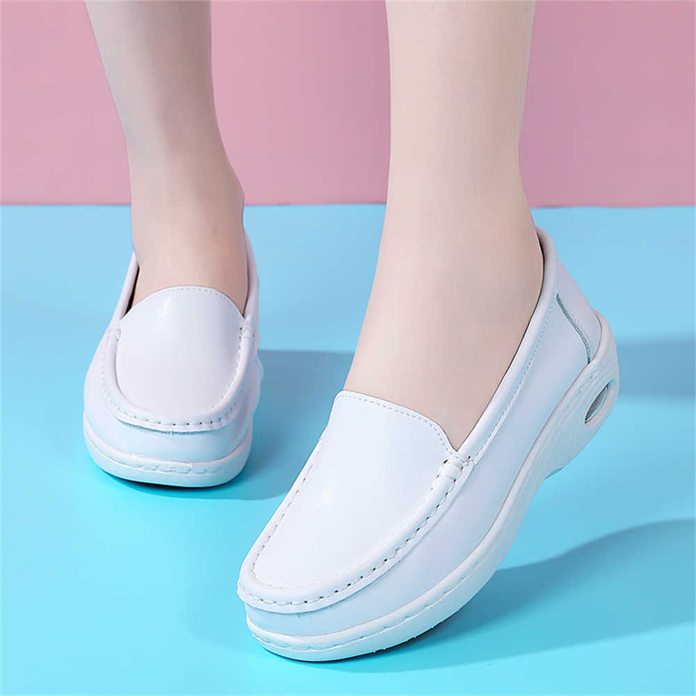 Chunky White Sole Heel Shoes O - Women Shoes Types ulasan dan harga