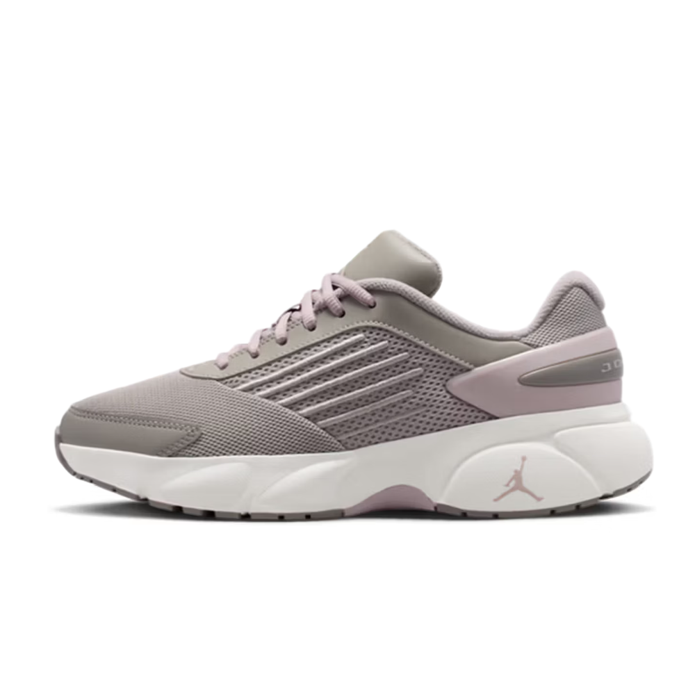 Nike Jordan TRUNNER FLOW: Comf - Women Shoes Jordan ulasan dan harga