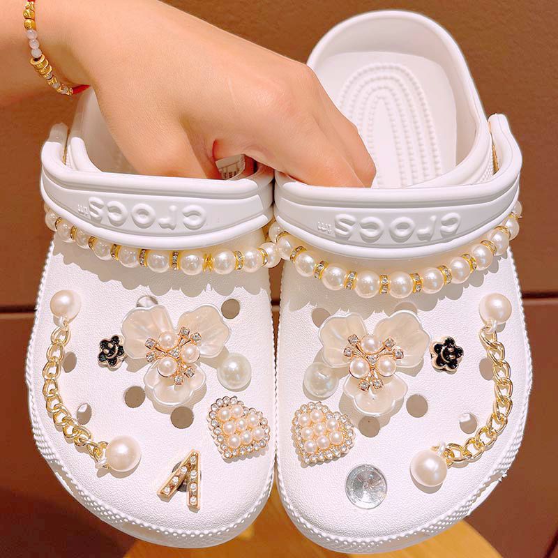 Hot versatile hollow shoe deco - Women'S Shoes Crocs ulasan dan harga